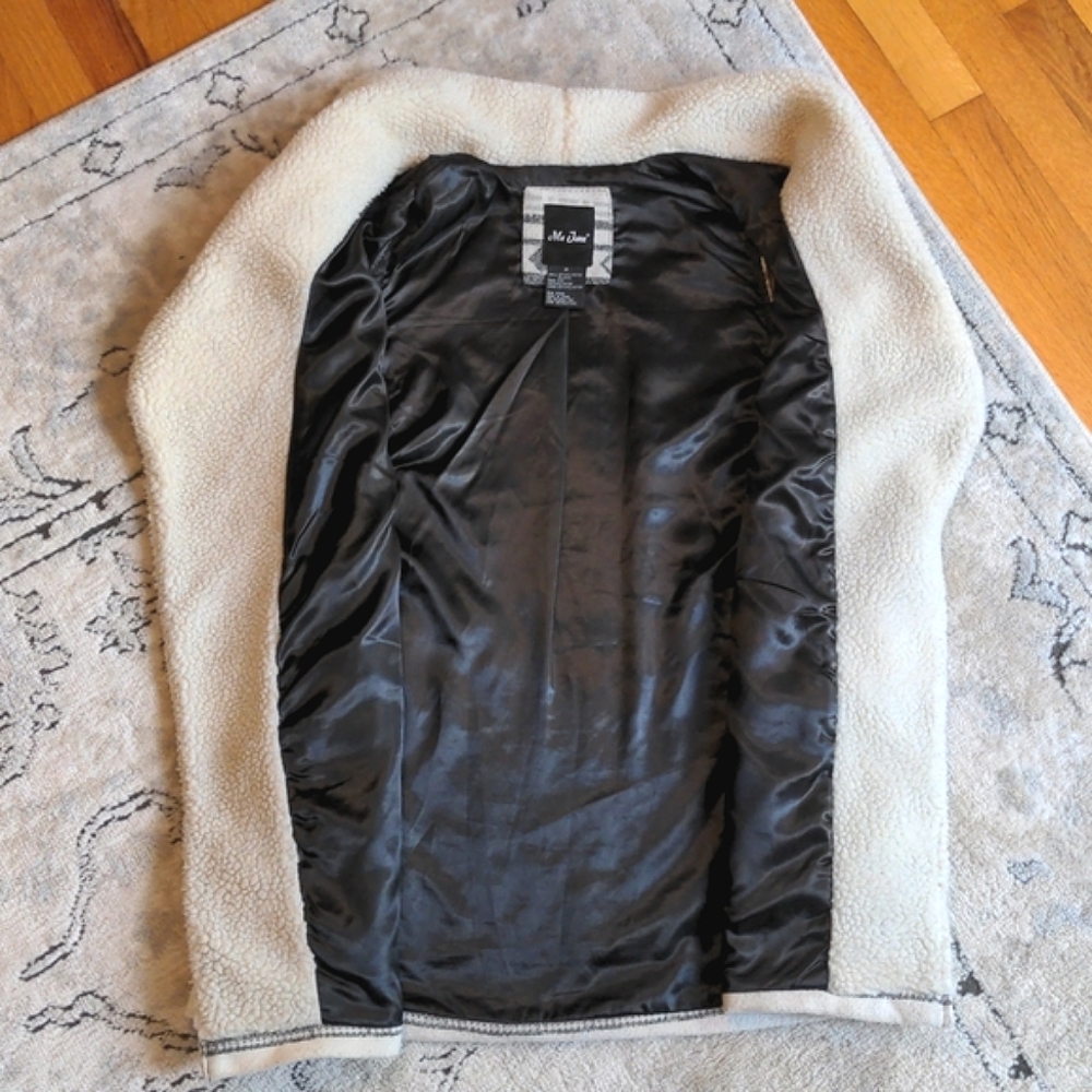 Cozy Sherpa Vest - Picture 3 of 12